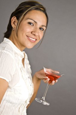 mujer hispana que llevaba un sombrero