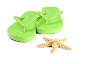 kireç yeşili flip flip ve yıldız balık üzerinde beyaz izole
