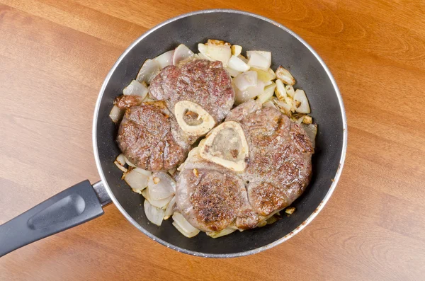 Shanks de carne de vaca refogada — Fotografia de Stock