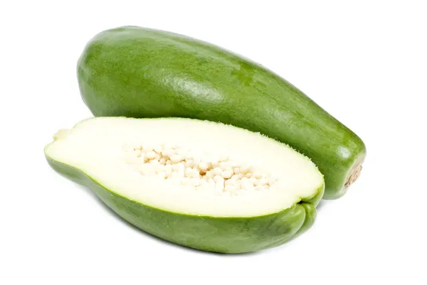 Зеленої папайї, ізольовані на білому — стокове фото