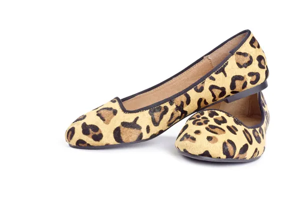 Frauen-Animal-Print flache Schuhe — Stockfoto