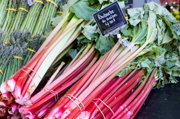 Pacchetti Rabarbaro Asparagi Vendita Mercato Francese — Foto Stock