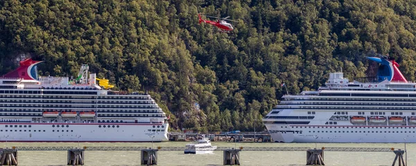 Skagway Alaska Usa Augustus 2018 Prachtige Opname Van Cruiseschepen Carnaval — Stockfoto