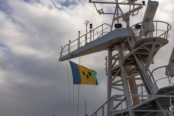 Low Angle Shot Flag Saint Vincent Grenadines Waving Wind Ship — Stock Photo, Image