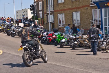 Motorcu yüzlerce margate içinde yıllık margate meltdown olay için geliyor..