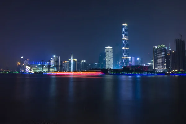 Vue nocturne de la ville de Guangzhou — Photo