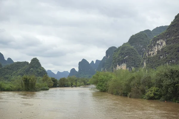 Пейзаж реки Лицзян — стоковое фото