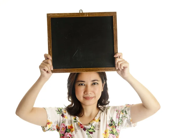 Asiático feminino segurando quadro negro — Fotografia de Stock