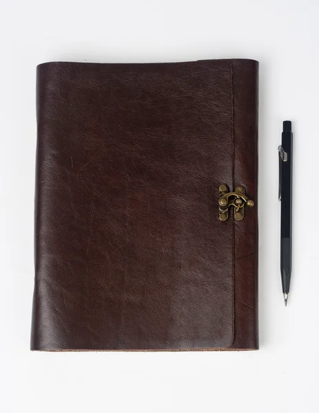 deri Not Defteri ile kalem çizim