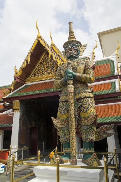 wat pra kaew dev heykeli