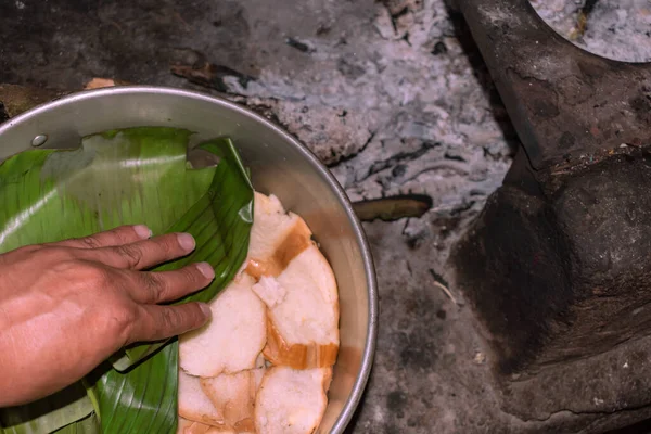 Preparación Típica Sopa Pan Colombiano Durante Semana Santa —  Fotos de Stock
