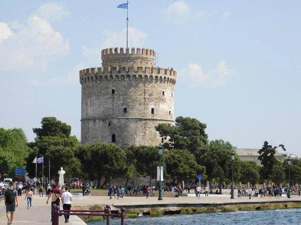Απρίλιος 2018 Θεσσαλονίκη Ελλάδα Μεσαιωνικός Λευκός Πύργος Κοντά Στη Θάλασσα — Φωτογραφία Αρχείου