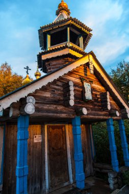 Nadkladeznaya chapel Great Nikita. Sunset clipart