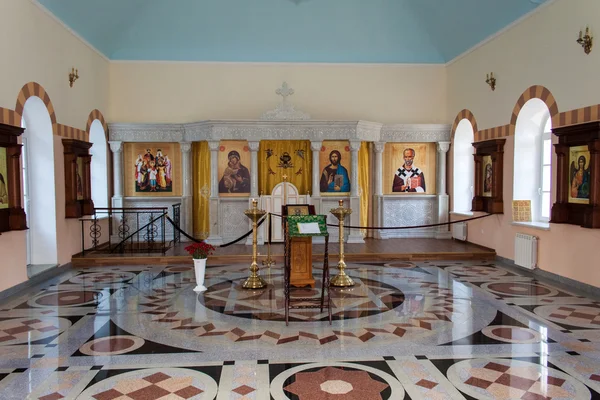 Interior of the temple of St. Nicholas of Myra. Yekaterinburg. — Stock Photo, Image