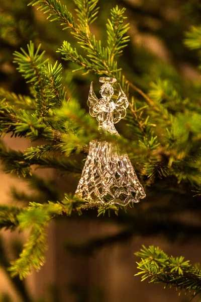 Angelo sull'albero di Natale — Foto Stock