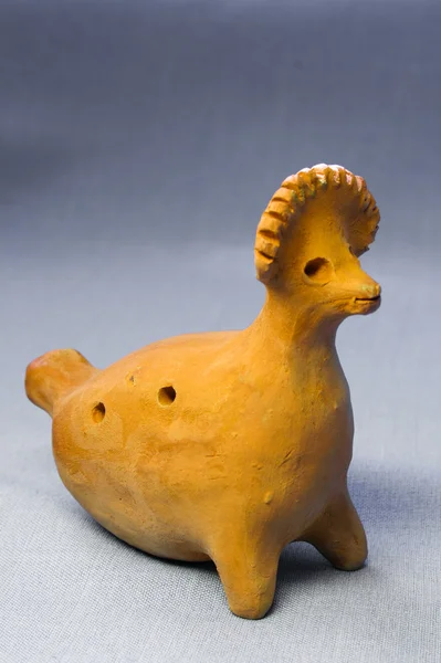 The russian traditional clay toy whistle chicken. Unglazed. — Stock Photo, Image