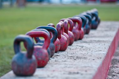 kettlebell satır