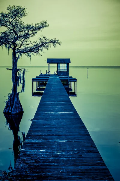 湖の桟橋 — ストック写真