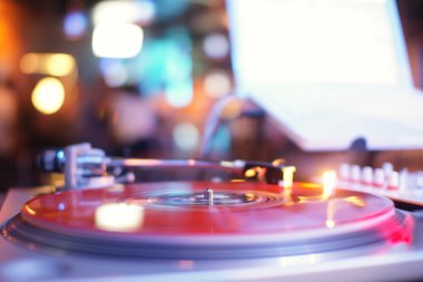 DJ ekipmanları