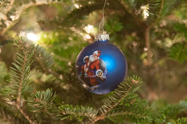 Adornos del árbol de Navidad — Foto de Stock