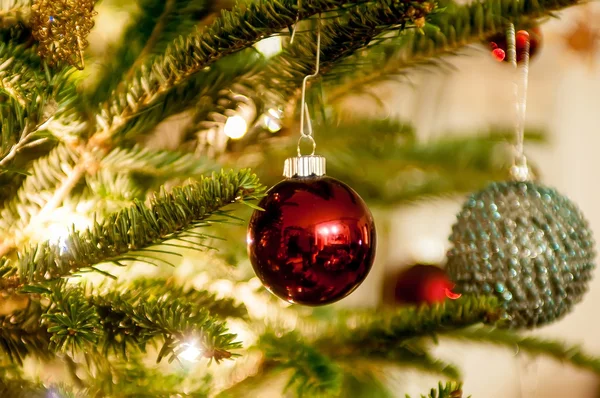 Adornos del árbol de Navidad — Foto de Stock