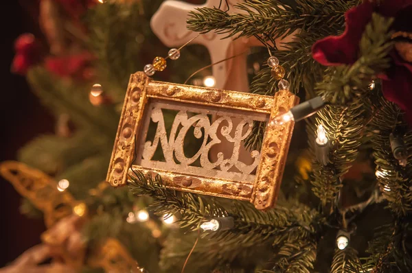 Decoraciones del árbol de Navidad — Foto de Stock