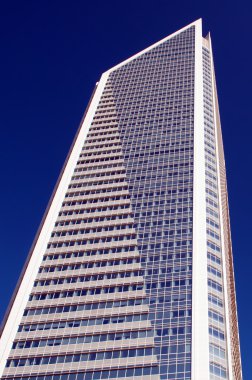 uzun boylu highrise bina