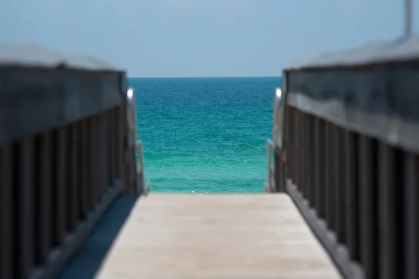 Ocean view from a pier — Stock Photo, Image