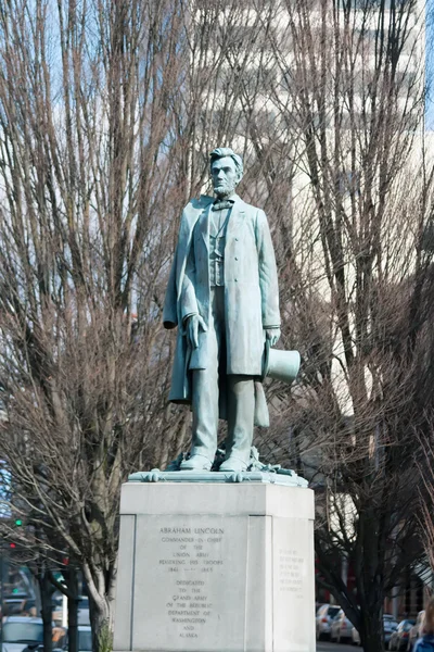 Lincoln statue in downtown spokane wa — Stock Photo, Image