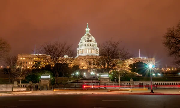 US Capitol Building in spring- Washington DC, Estados Unidos — Fotografia de Stock