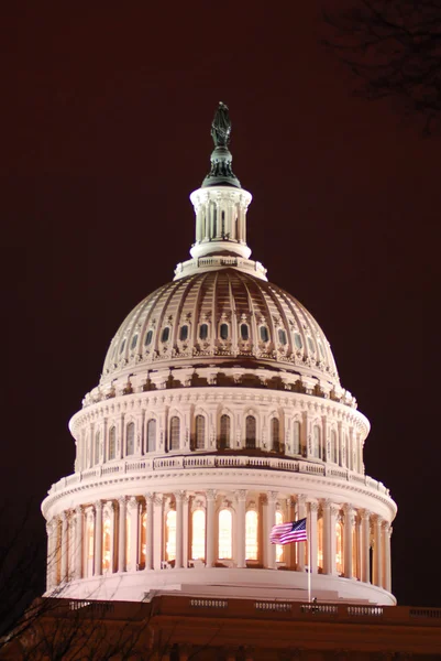 Us capitol building in spring-washington dc, vereinigte staaten — Stockfoto