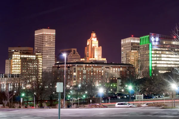 Providence, Rhode Island Skyline por la noche — Foto de Stock