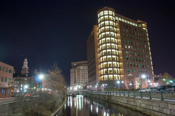 Voorzienigheid, rhode island skyline in de nacht — Stockfoto