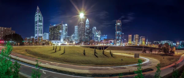 夏洛特市的天际线夜景 — 图库照片