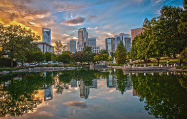 Yukarı Charlotte, Kuzey Carolina 'nın Skyline' ı.