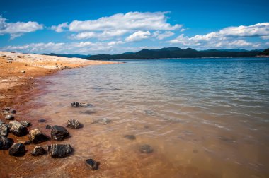 Lake jocassee shore