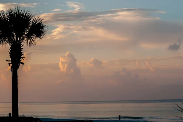 Пляжные сцены destin florida — стоковое фото