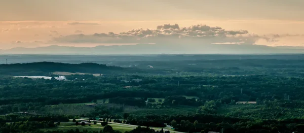 Beau paysage de la montagne crowders en Caroline du Nord — Photo