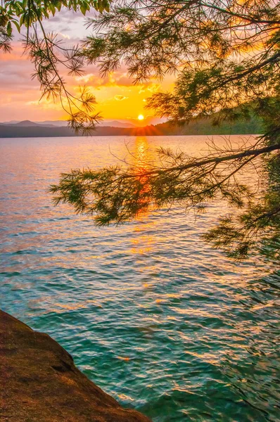 Landschaft rund um den See Jocasse Schlucht — Stockfoto