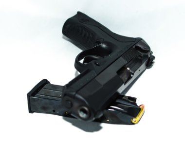 9mm silah ve cephane