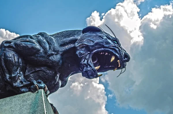 Black panther standbeeld — Stockfoto