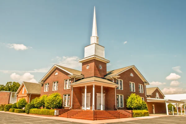 Außenansicht der modernen amerikanischen Kirche — Stockfoto