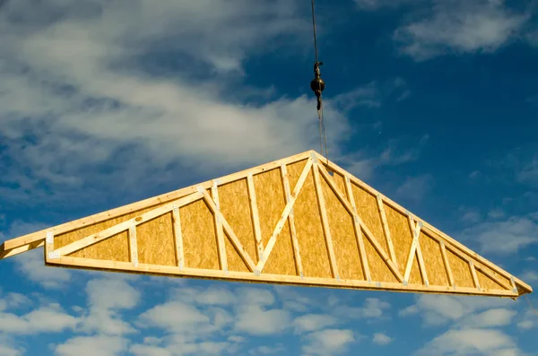 Construction crane at a job site — Stock Photo, Image