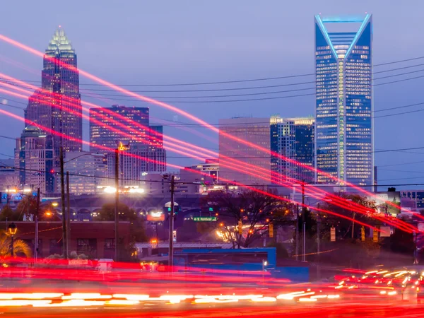 Charlotte skyline van de stad bij nacht — Stockfoto