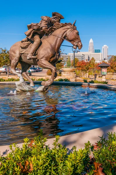 Kapitein jack herald van vrijheid monument pool — Stockfoto