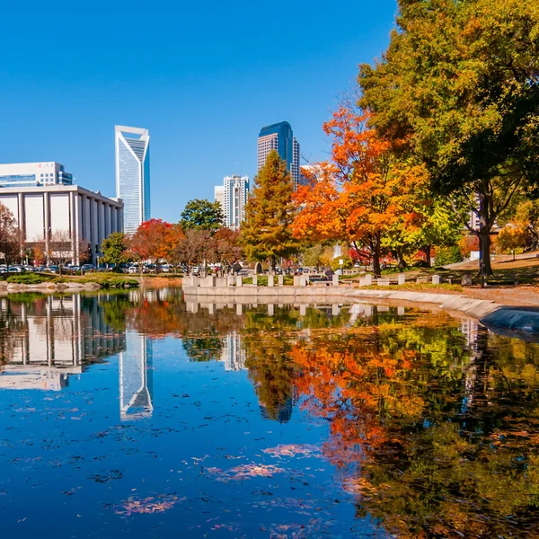 Charlotte city skyline autumn season — Stock Photo, Image