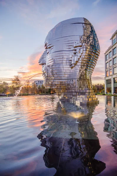 Metalmorphosis statue charlotte nc — Stock Photo, Image