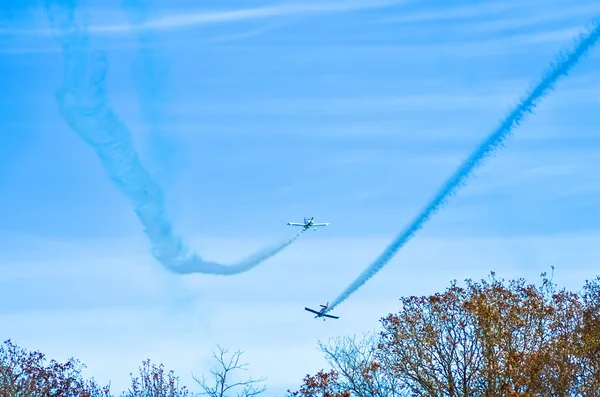 Action dans le ciel lors d'un spectacle aérien — Photo