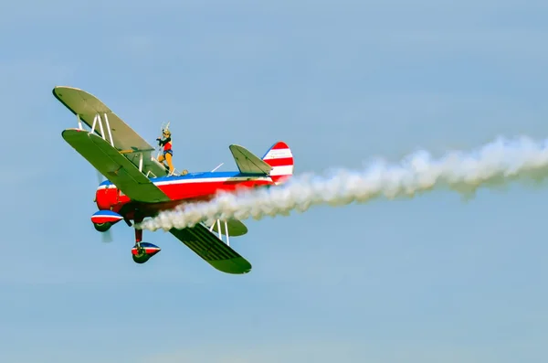 Action am Himmel während einer Flugshow — Stockfoto