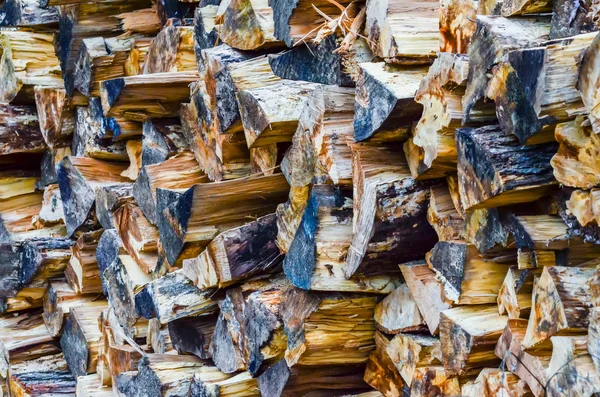 Pile de bois de chauffage prêt pour cheminée — Photo